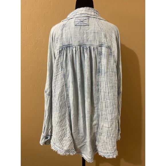 Free People We The Free Indigo Skies Striped Oversized Distressed Langenlook Top - Picture 3 of 5